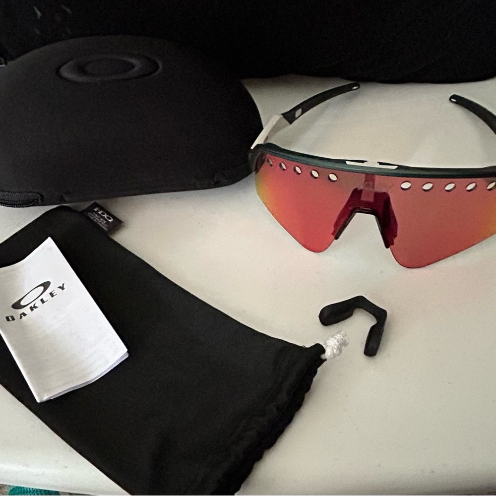 Oakley Sutro Lite Sweep Pacific Trail collection - Picture 8 of 8
